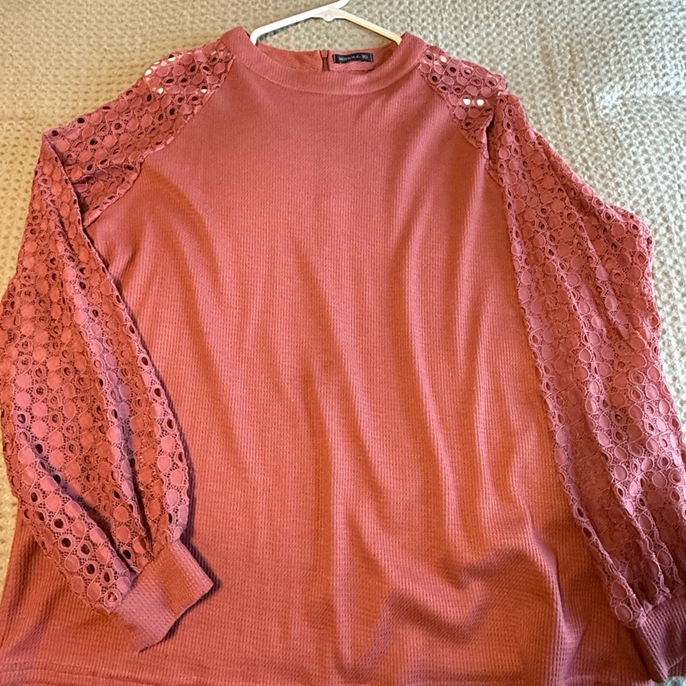 Women's Lace Sleeve Blouse - Pink